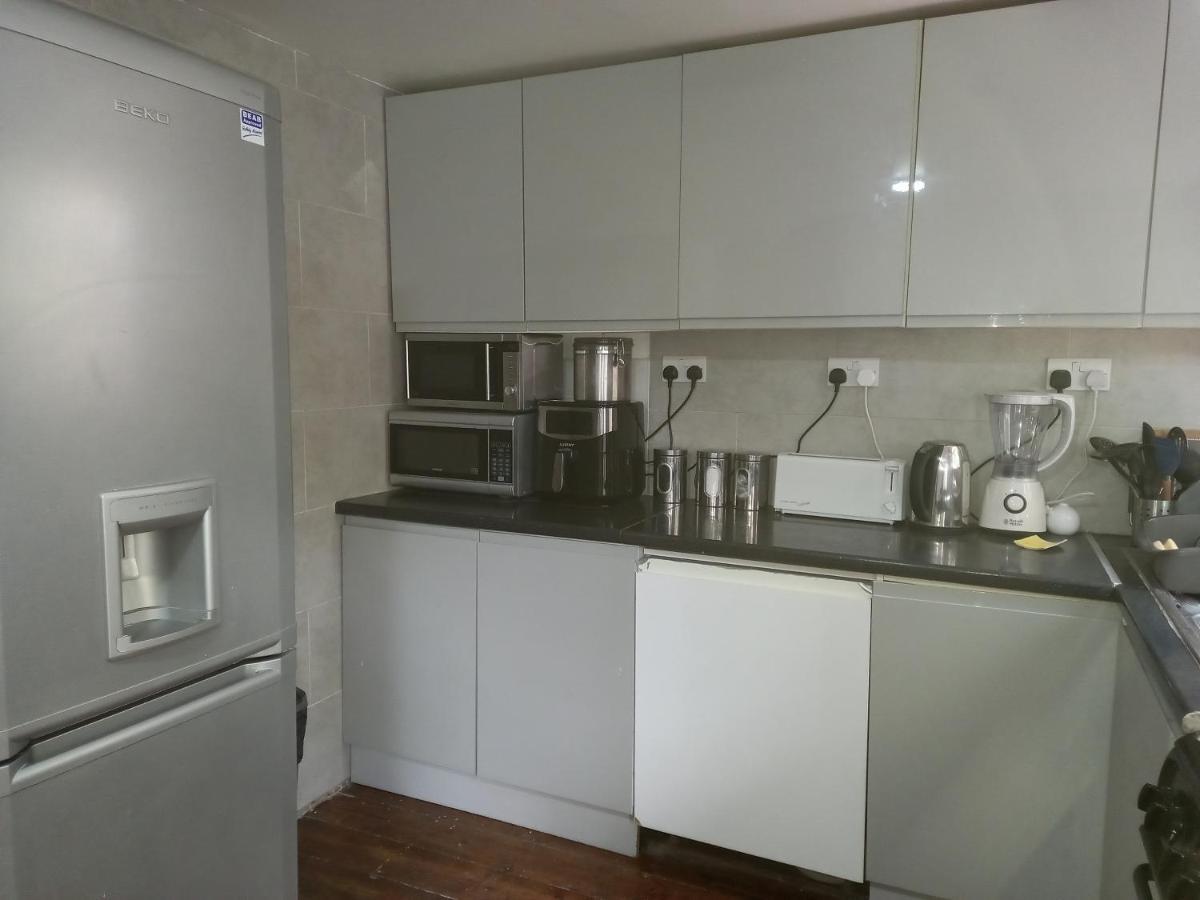 Bubblesbnb- 4 Bedroom House Londres Exterior foto