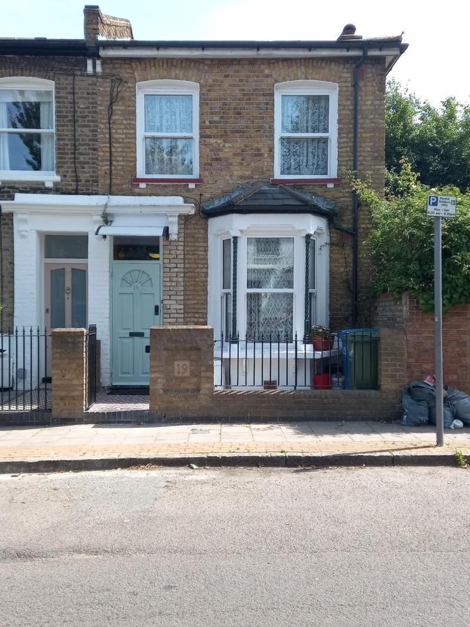 Bubblesbnb- 4 Bedroom House Londres Exterior foto